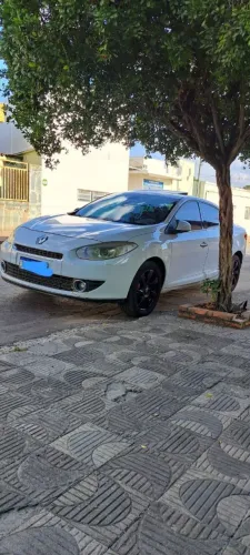 Renault Fluence Sedan Privilège 2.0 16V Flex AUT 2011