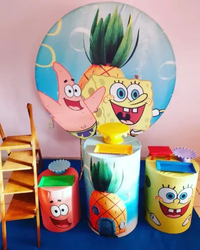 Aluguel de Kit Decoração Festa Infantil Bob Esponja/ Pegue e monte