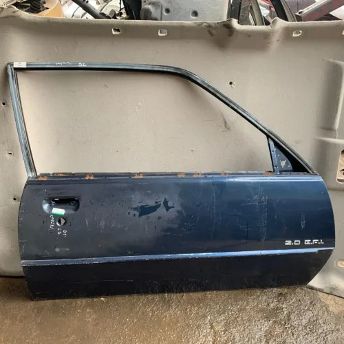 Porta dianteira direita Chevrolet monza 1994