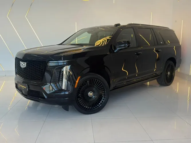 Cadillac Escalade AWD 6.0 V-8(at) 345cv 4P 2025