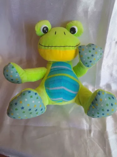 Sapo em pelucia lindo 31cm