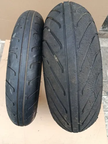 Par pneu usado Pirelli Diablo Wet 190/60-17 e 120/70-17