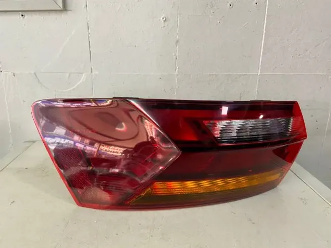 Lanterna Jetta