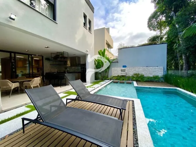 Casa moderna, com piscina, 5 suítes, Riviera de São Lourenço