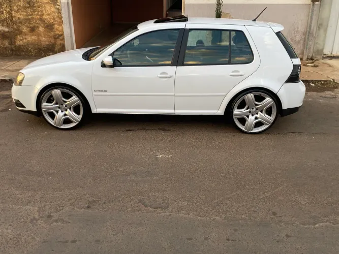 Vende se ou troca golf limited