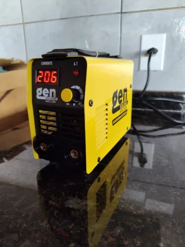 Maquina Inversora de Solda Top arc 200a Gen amarela profissional 50/60Hz