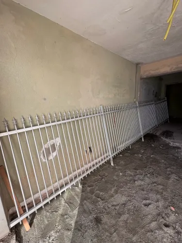 Grade cerca de alumínio 7,5m x 1,5m