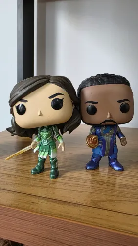 Funko Pop - Sersi e Kingo - Eternals
