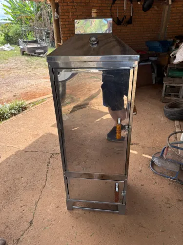 Defumador Artesanal em Inox com Termômetro - R$ 650