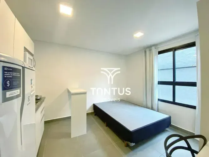Studio com 1 dormitório para alugar, 19 m² por R$ 1.600/mês - Centro Cívico - Curitiba/PR