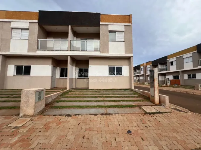Casas à Venda no Residencial dos Ipês - Condomínio com Piscina, Churrasqueiras e 2 Suítes 