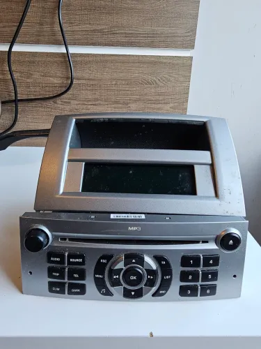 Rádio / Som original Peugeot 407 + tela