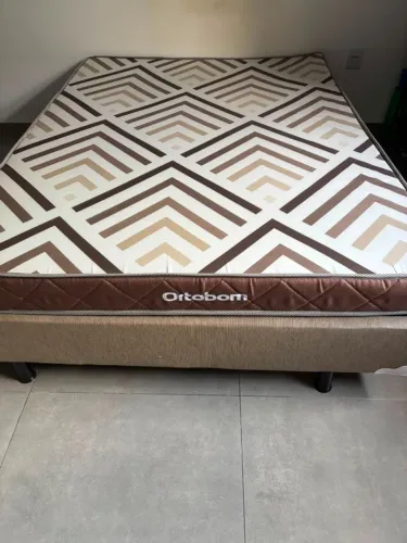 Colchão Ortobom + Base Cama 6 meses de uso