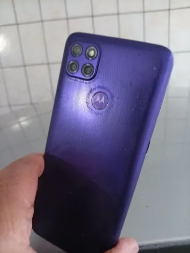 Vendo Cel MotoG 9 Power,funcionando,com detalhes na tela lado direito superior