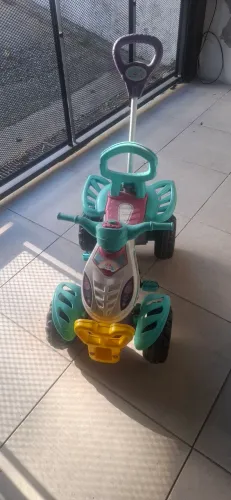Quadriculo infantil menina 