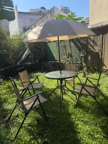 MESA 4 lugares com guarda sol