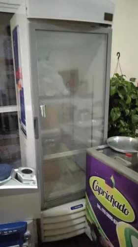 Refrigerador Expositor/Cervejeira Metalfrio - VN50R