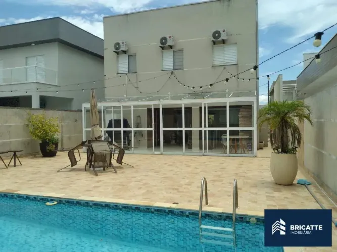 Casa em condomínio em Itanhaém (Jardim Guacyra) 4 quartos, piscina, espaço gourmet e 5 va