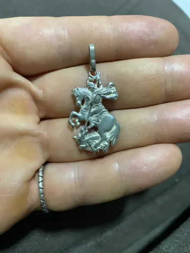 Pingente São Jorge em prata 925