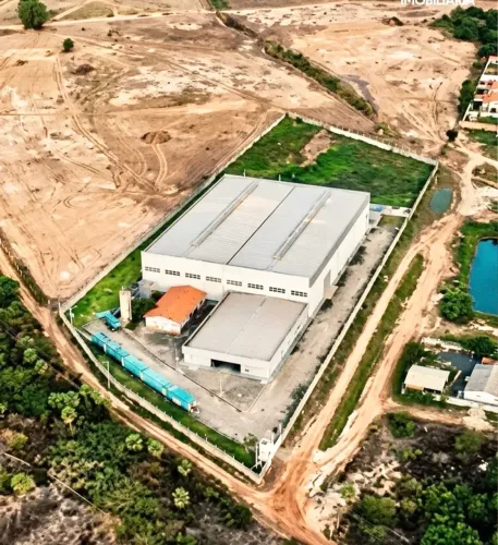 Galpão 5.600m de área e área total de 20.000m para venda ou locação