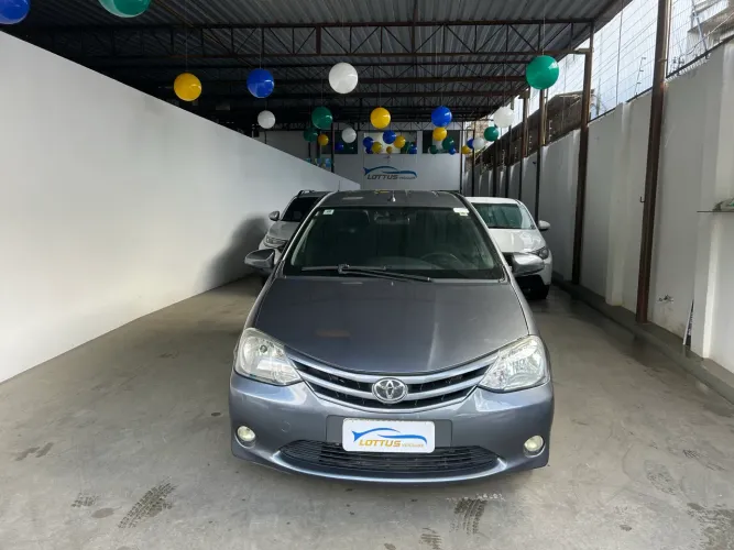 Toyota Etios X 1.3 Flex 16V 5P Mec. 2015