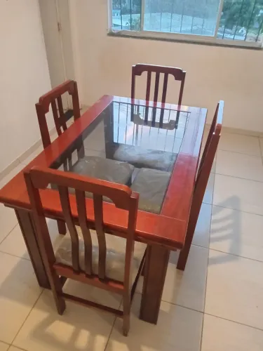 Mesa de madeira TRADICIONAL FORTE - estado de nova