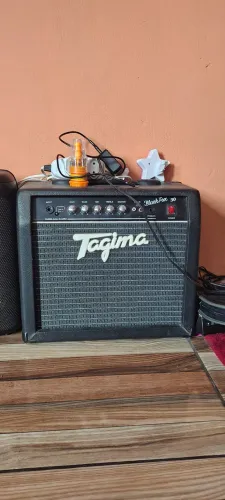 Amplificador de Guitarra tagima