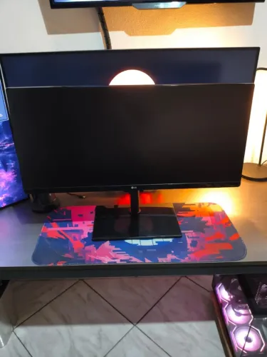 Monitor LG 25" Ultrawide + Suporte Articulado ? Excelente Estado