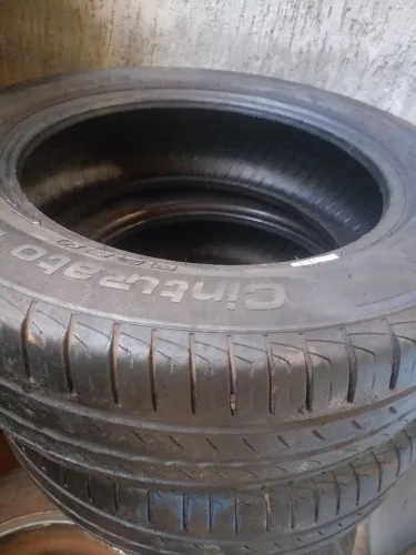 Vendo 2 pneus aro 15 pirelli 185/60