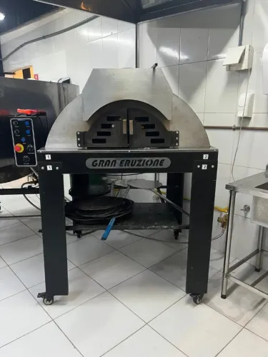 VENDO FORNO DE PIZZA A GÁS GRAN ERUZIONE METALLO PRIME 