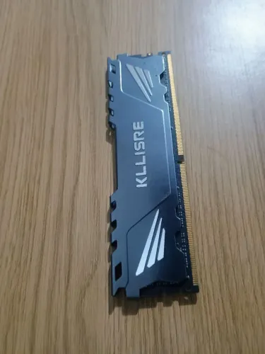 VENDO DUAS MEMÓRIAS RAM 8 GB 2666MHZ E 1 MONITOR HUSKY CURVE 165, TUDO USADO BOM ESTADO