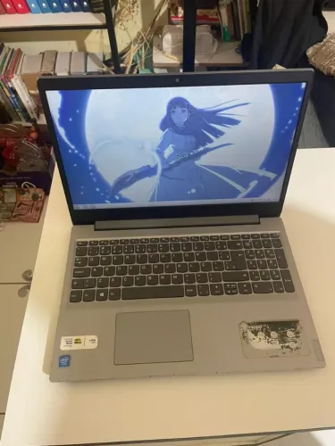 Notebook Lenovo com linix mint