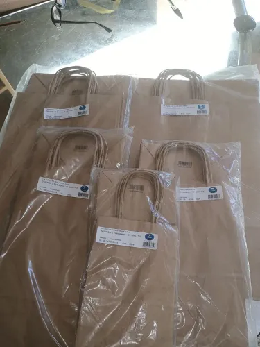 Sacolas Kraft.