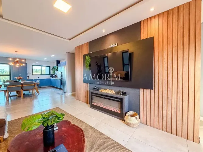 CASA MOBILIADA NO PORTAL DOS IPÊS À VENDA COM 3 SUÍTES PISCINA E 2 VAGAS EM CAJAMAR/SP