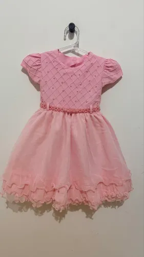 Vestido infantil tamanho 3 anos.