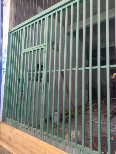 Portão basculante 2,95 de altura por 2,80 de largura