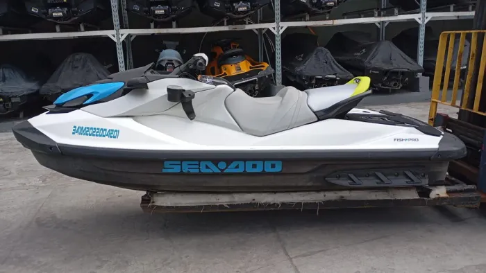 Jet-ski