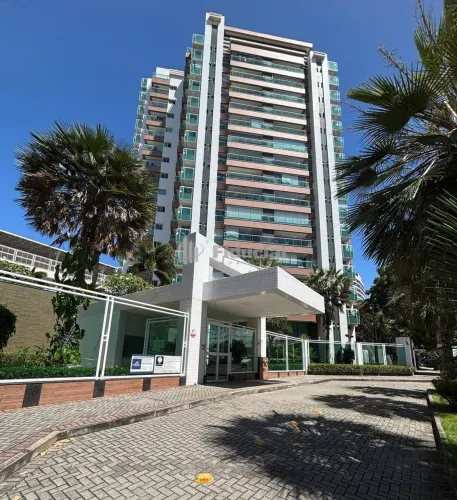 Apto com aprox. 91m², 7º andar, conta com varanda gourmet integrada à sala ampla para dois