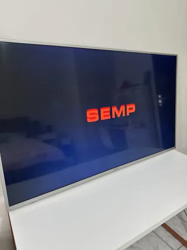 Tv semp 55 polegadas. 