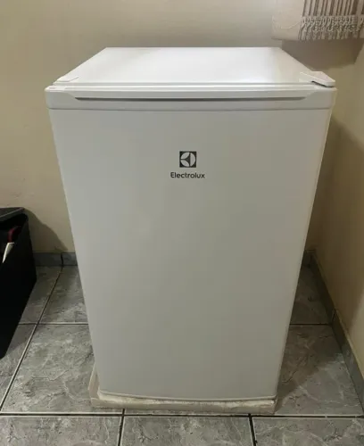 Frigobar Electrolux