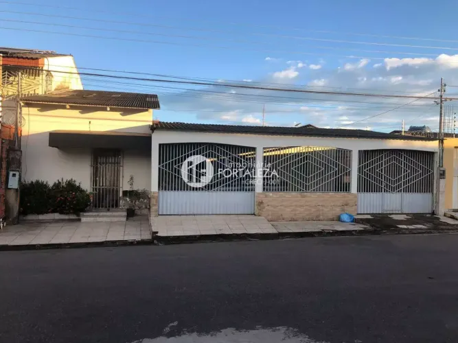 Casa Residencial Exclusiva à Venda | 3 Quartos | 3 Banheiros | 3 Vagas | Vila Ivonete (Rio