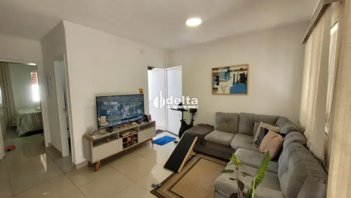 Casa com 2 quartos disponível para venda no condomínio Terra Nova III em Uberlândia-MG