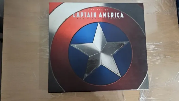 Livro Art of Marvel Studios: Captain America - First Avenger (English Edition)