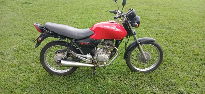 vendo ou troco fan 125 em perfeito  estado de conservação 