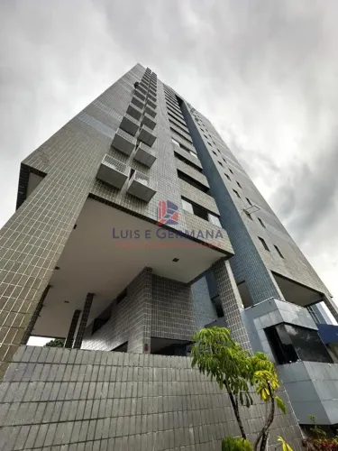 EDF. PRAIA QUARAQUEÇABA - ESPINHEIRO