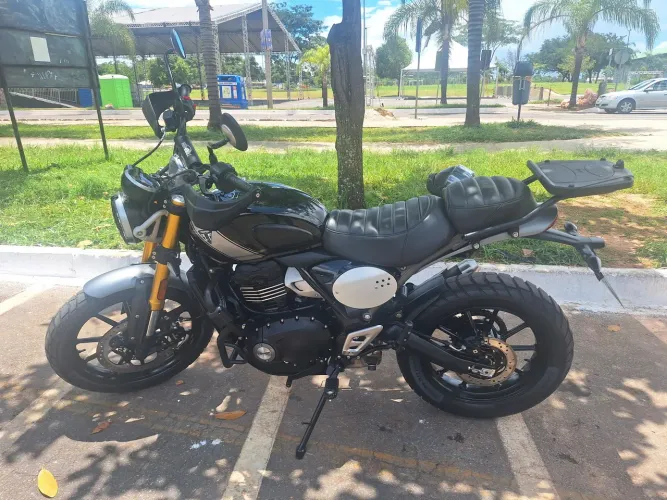 Triumph Scrambler 400X