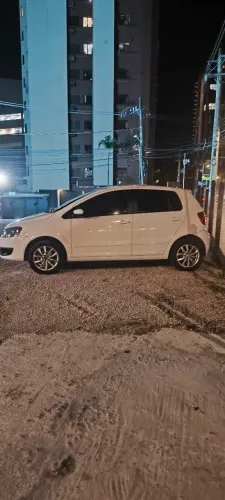 Volkswagen Fox 1.0 MI Total Flex 8V 5P 2014