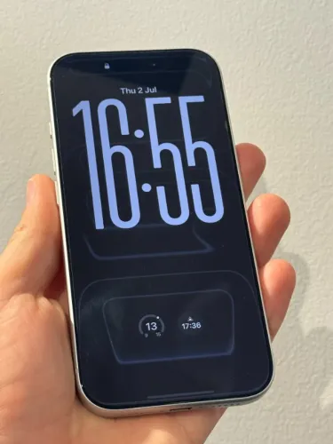 iPhone 17 Pro Prata - Igual a novo - 256Gb - Na Garantia - R$6899 - Apenas Venda