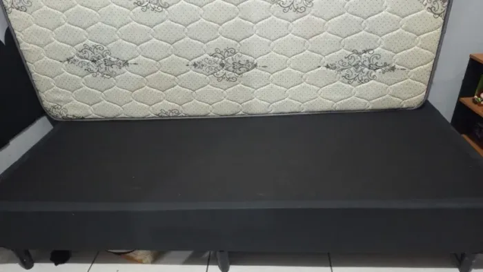 Cama de solteiro com colchão 78x188 cm