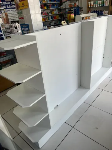 Móvel para farmácia 